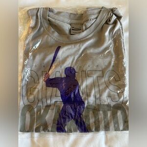 Yomiuri Giants Kazuma Okamoto T-shirt